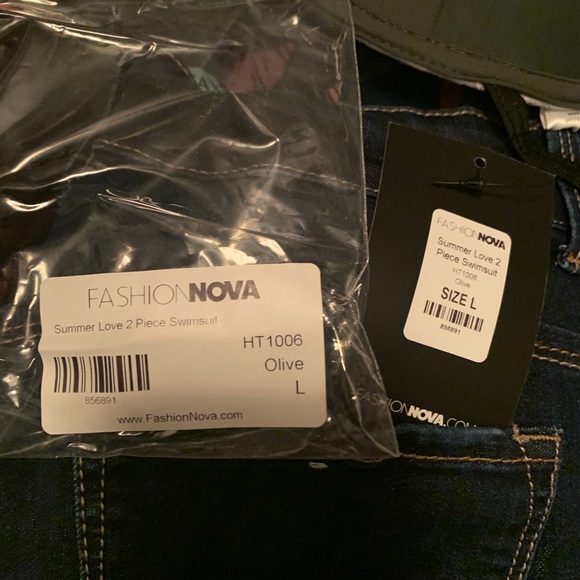 2 piece swim suit / Bikini by FashionNova - Picture 3 of 3